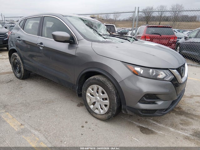 Salvage Nissan Rogue Image