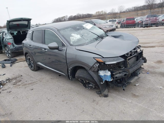 Salvage Nissan Kicks Image