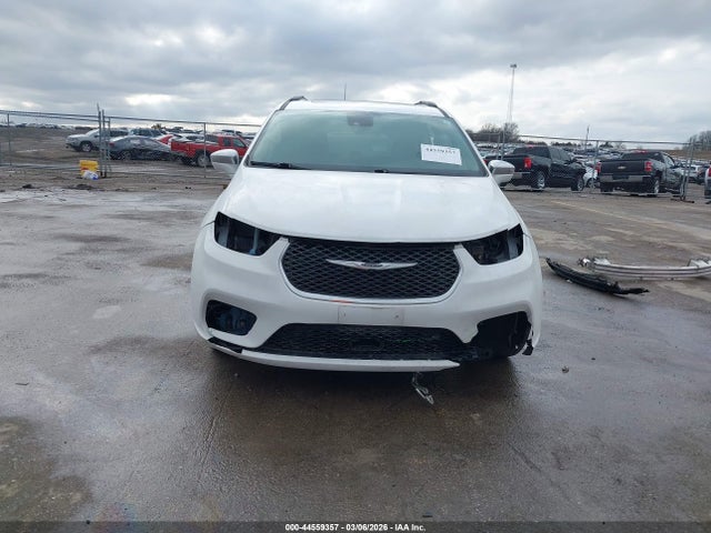Chrysler Pacifica Limited
