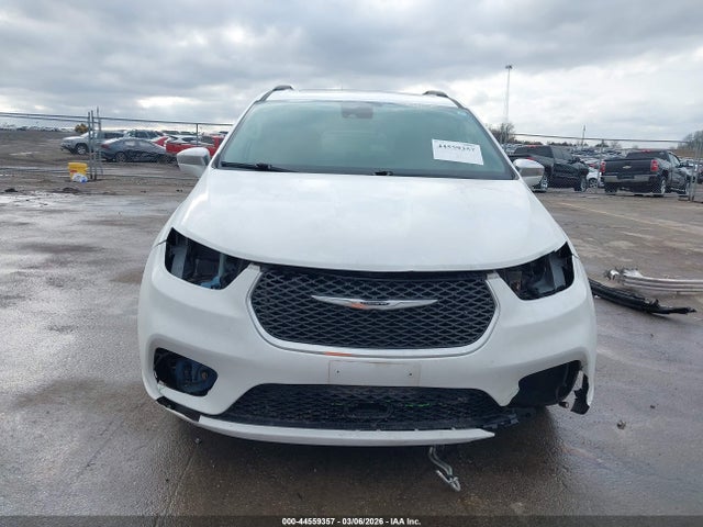 Chrysler Pacifica Limited