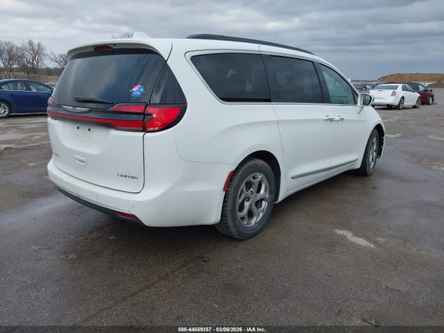 Chrysler Pacifica Limited