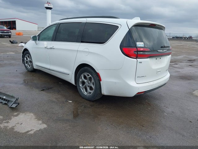 Chrysler Pacifica Limited
