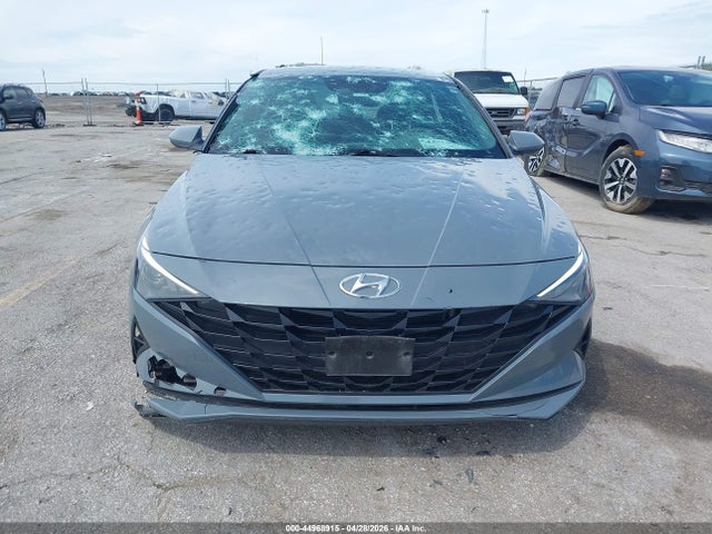 Hyundai ELANTRA Blue