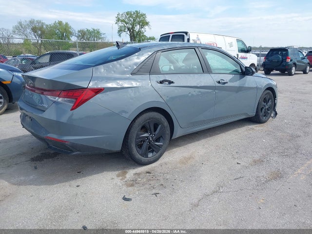 Hyundai ELANTRA Blue