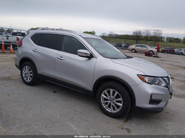 Salvage Nissan Rogue Image