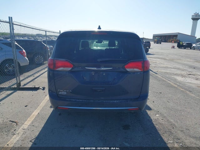 Chrysler Pacifica Touring