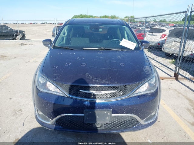 Chrysler Pacifica Touring