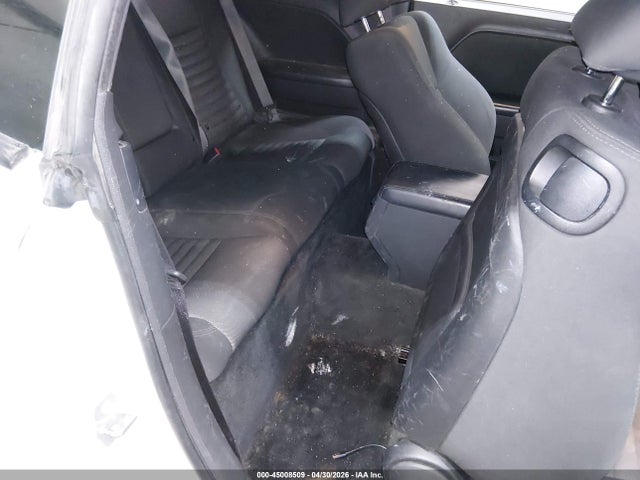 Dodge Challenger Sxt