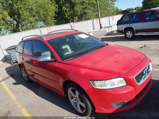 Salvage Volvo V50 Image