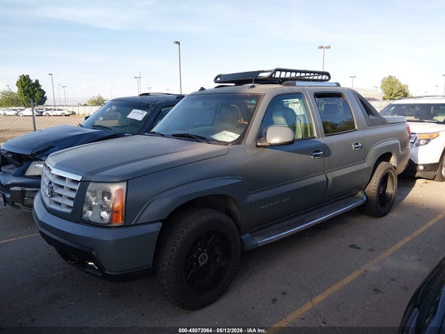 Cadillac Escalade Standard