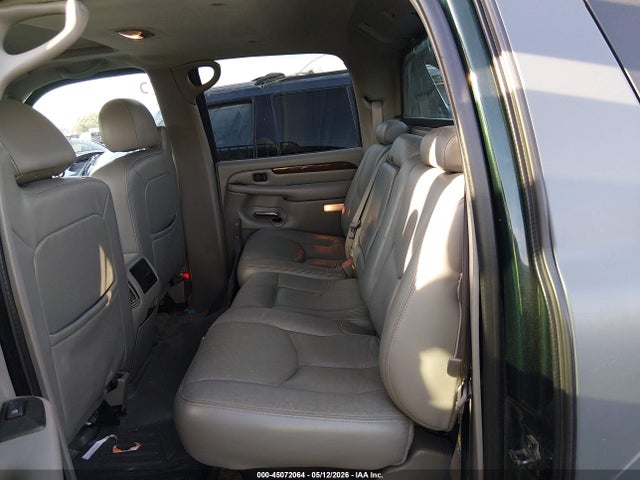 Cadillac Escalade Standard