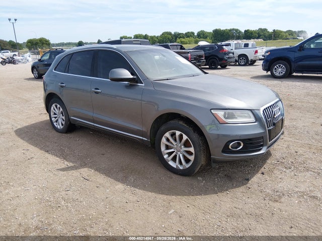Salvage Audi Q5 Image