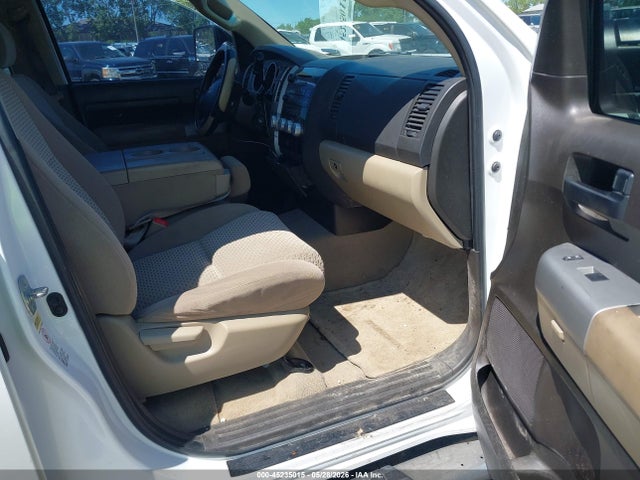 Toyota Tundra Base 5.7l V8