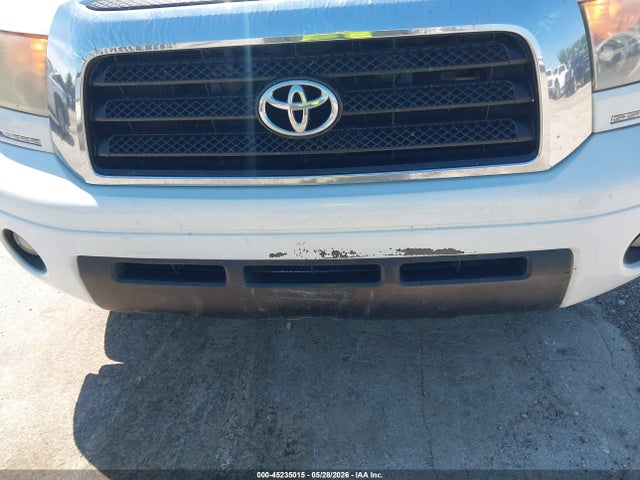 Toyota Tundra Base 5.7l V8