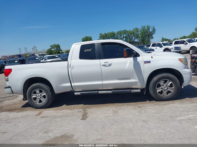 Toyota Tundra Base 5.7l V8