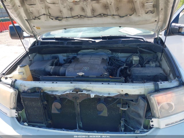 Toyota Tundra Base 5.7l V8