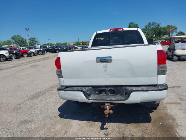 Toyota Tundra Base 5.7l V8