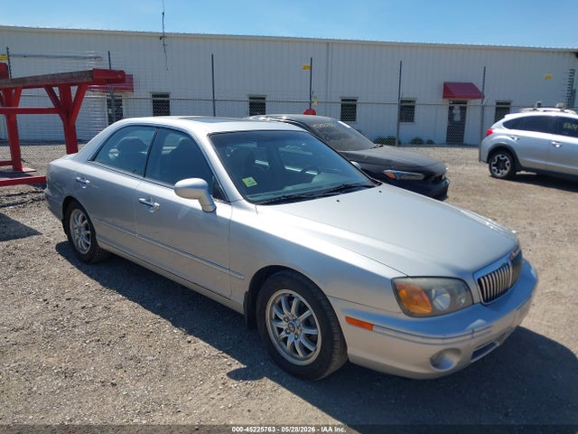 Salvage Hyundai XG350 Image