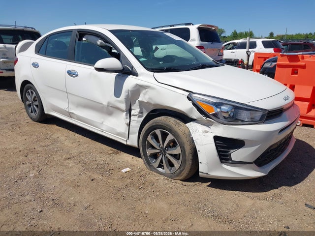 Salvage Kia Rio Image