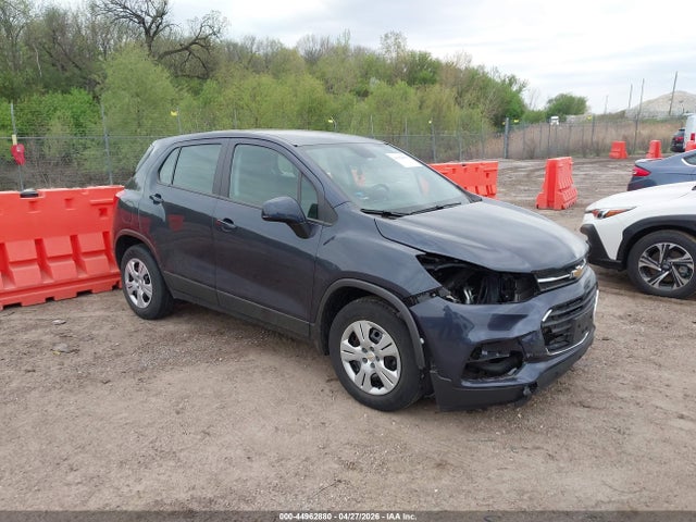 Salvage Chevrolet Trax Image