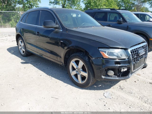 Salvage Audi Q5 Image