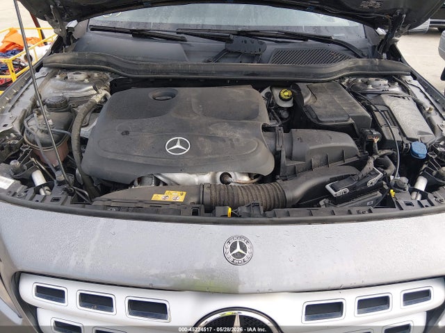 Mercedes-Benz GLA 4matic
