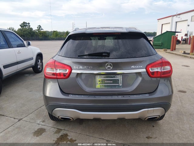 Mercedes-Benz GLA 4matic