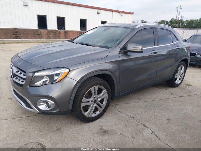 Mercedes-Benz GLA 4matic