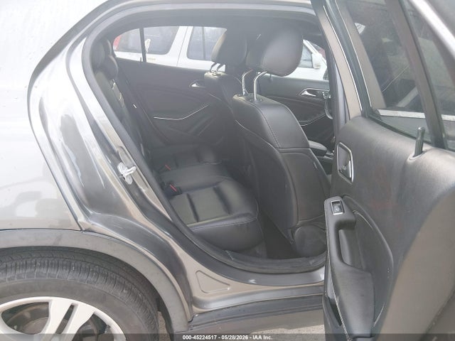 Mercedes-Benz GLA 4matic