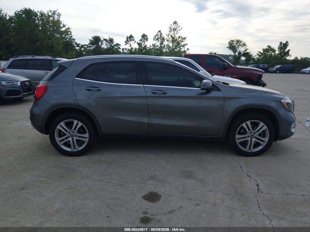 Mercedes-Benz GLA 4matic