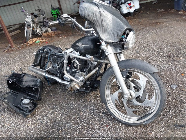 Salvage Harley-Davidson Flhx Image