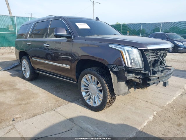 Salvage Cadillac Escalade Image