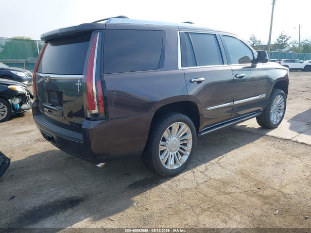 Cadillac Escalade Premium Collection