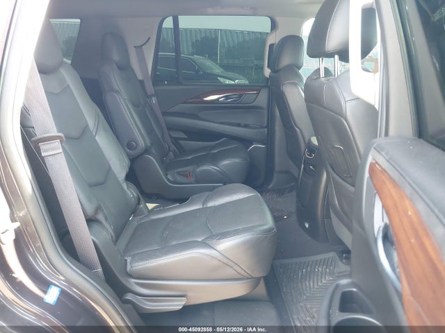 Cadillac Escalade Premium Collection
