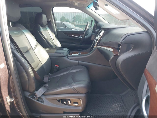 Cadillac Escalade Premium Collection