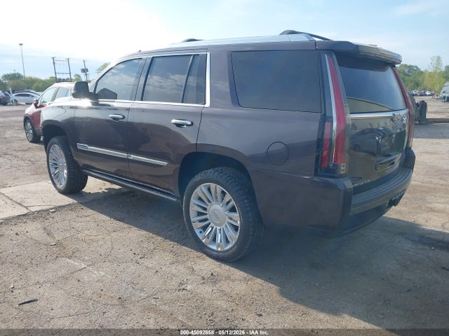 Cadillac Escalade Premium Collection