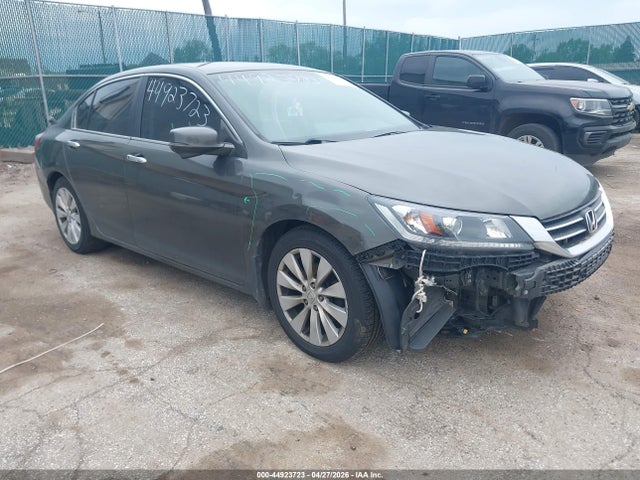 Salvage Honda Accord Image