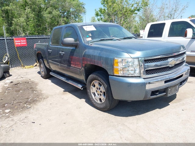 Salvage Chevrolet Silverado 1500 Image