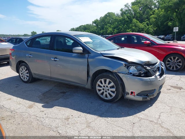 Salvage Nissan Sentra Image