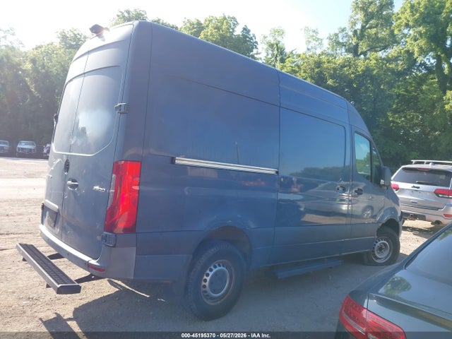Mercedes-Benz Sprinter 2500 Standard Roof V6