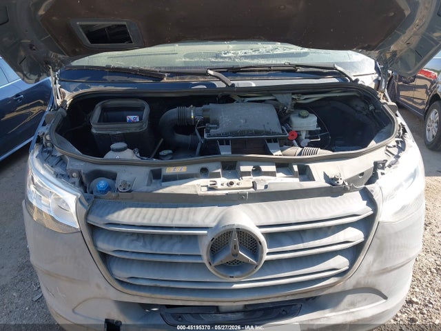Mercedes-Benz Sprinter 2500 Standard Roof V6