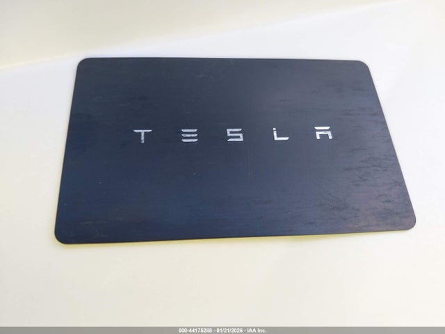 Tesla Model Y Long Range Dual Motor All-wheel Drive