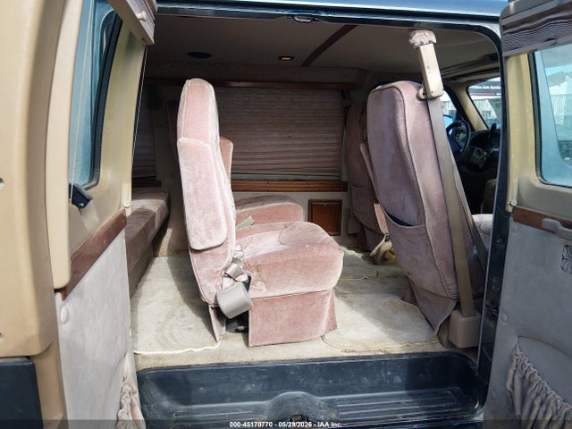 Dodge Ram Van 1500