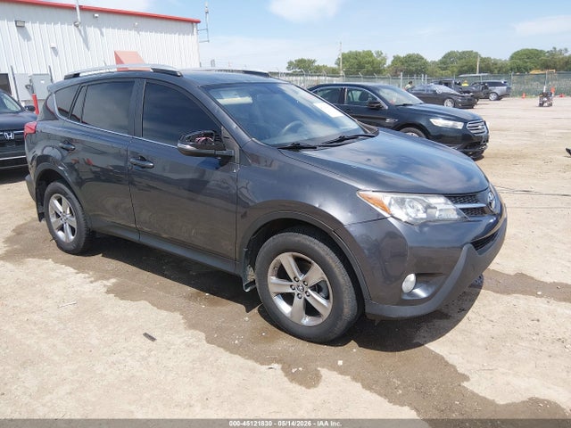 Salvage Toyota RAV4 Image