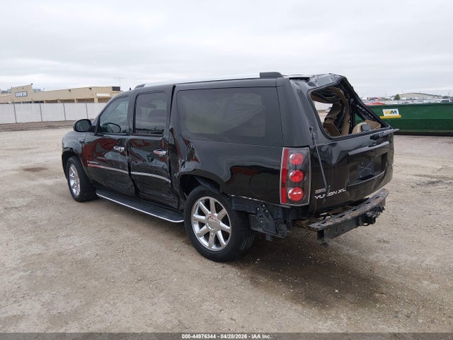 GMC Yukon Denali