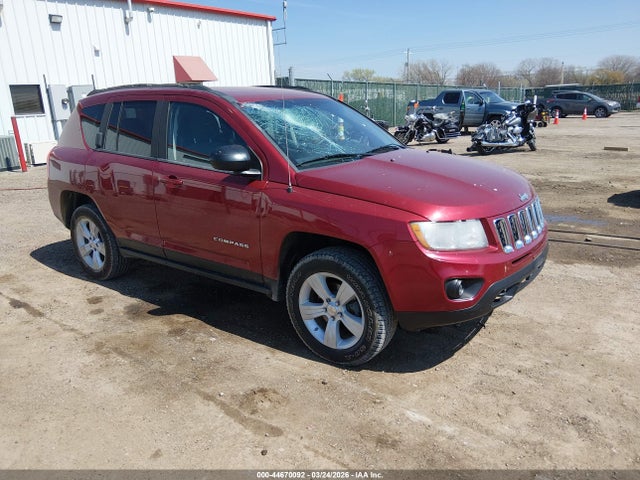 Salvage Jeep Compass Image