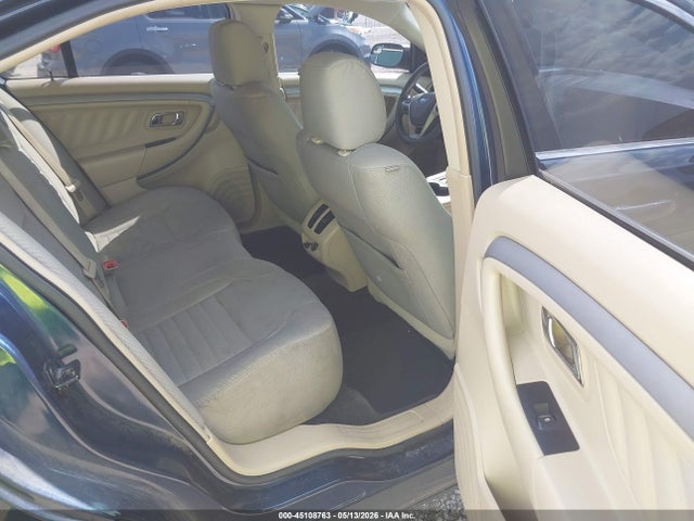 Ford Taurus Se