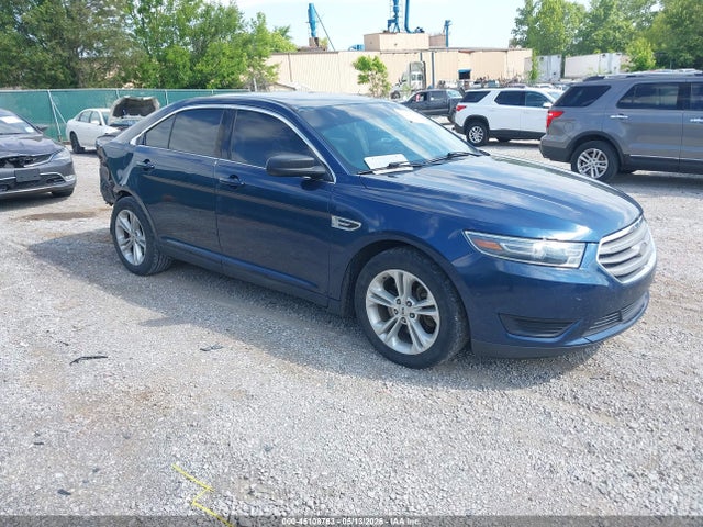 Salvage Ford Taurus Image