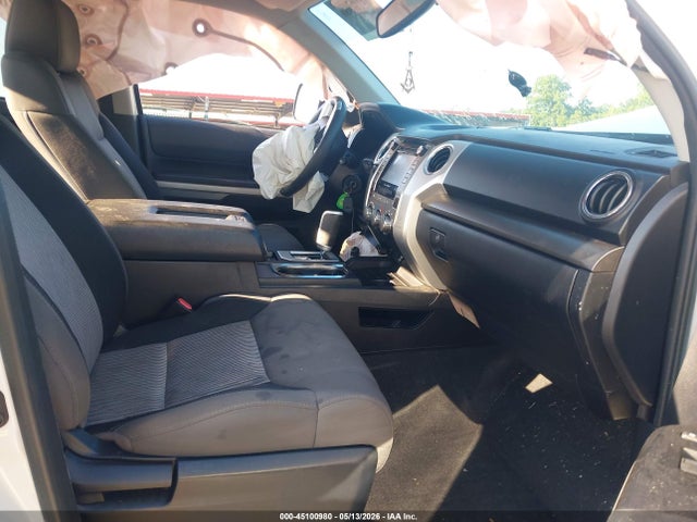 Toyota Tundra Sr5 5.7l V8