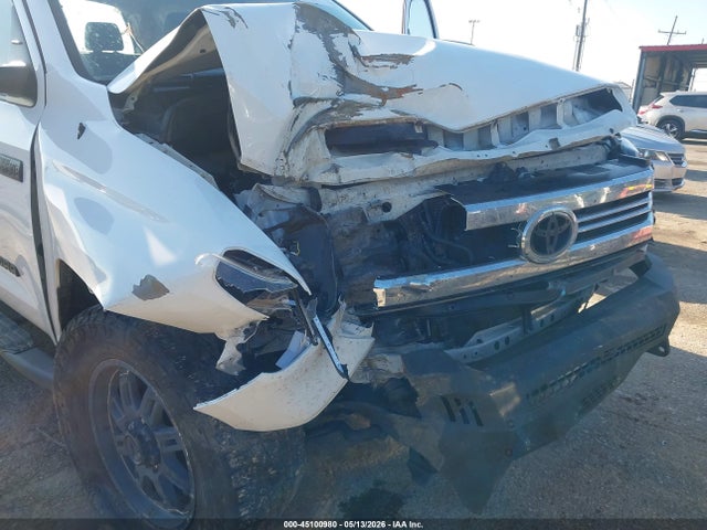 Toyota Tundra Sr5 5.7l V8